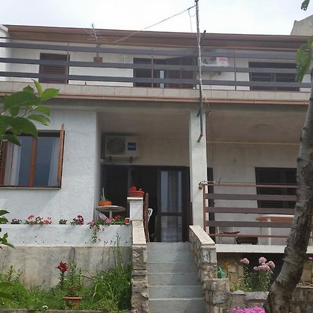 Guesthouse Filepi Senj  Esterno foto