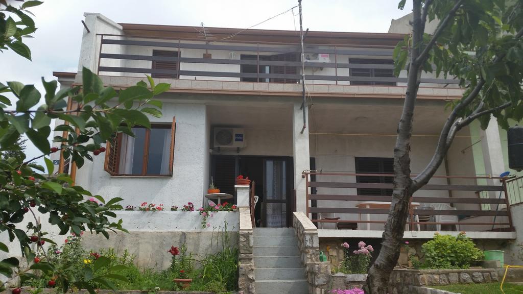 Guesthouse Filepi Senj  Esterno foto